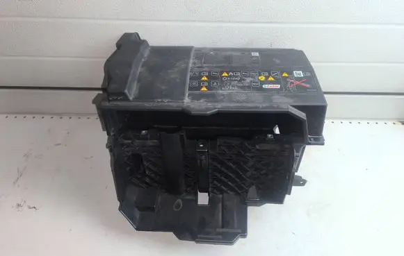 Renault Trafic III (X82) Battery box tray 244318304R