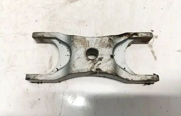Skoda Superb B6 (3T) Fuel Injector clamp holder 03l216a