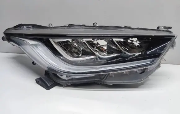 Toyota Yaris XP210 Headlight/headlamp