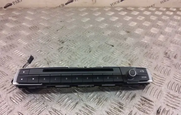 BMW 2 F22 F23 Radio/CD/DVD/GPS head unit 6832880