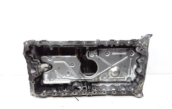 Volvo XC90 Oil sump 30713677