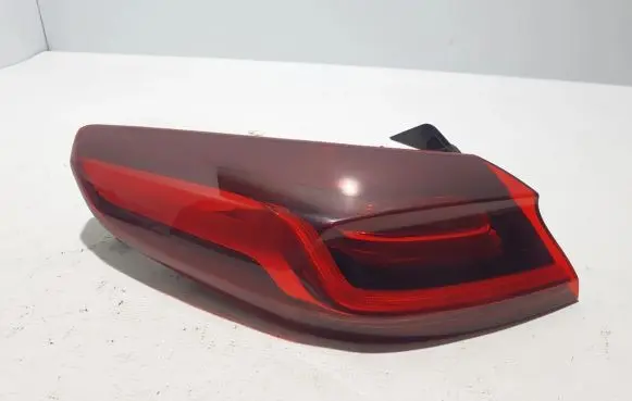 KIA Xceed Rear/tail lights 92401J7300