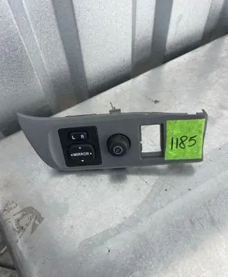Toyota RAV 4 (XA20) Wing mirror switch 5544642020