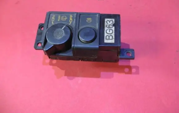Fog light switch