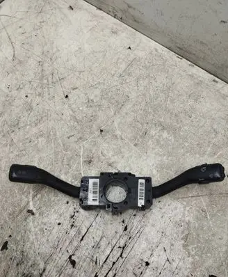 Volkswagen PASSAT B5 Wiper turn signal indicator stalk/switch 8L0953513G 202852