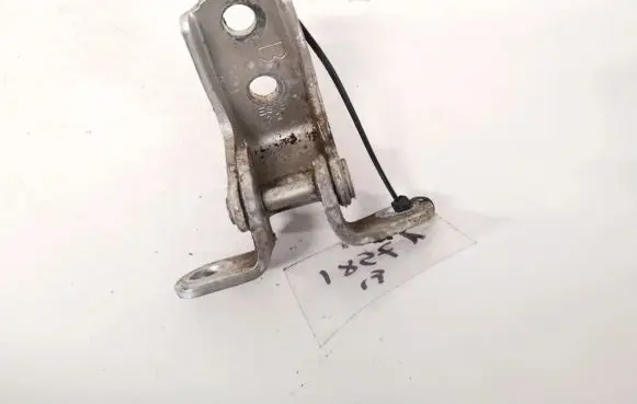 Honda Civic Rear door lower hinge