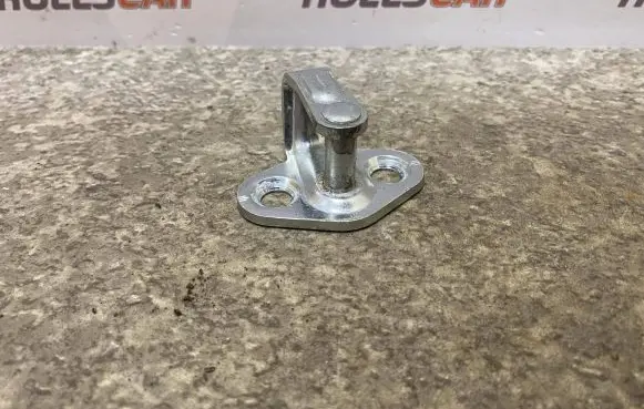 Opel Insignia A Rear door lock loop/hook striker 