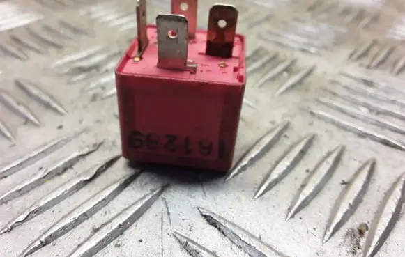 Audi A6 S6 C5 4B Other relay 899519000 443919587C
