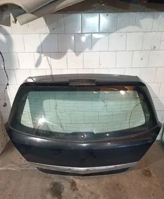 Opel Astra H Tailgate/trunk/boot lid