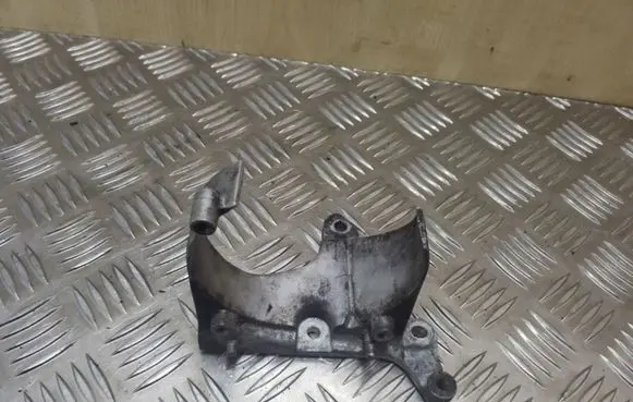 Ford Focus Fuel filter bracket/mount holder 9659010680