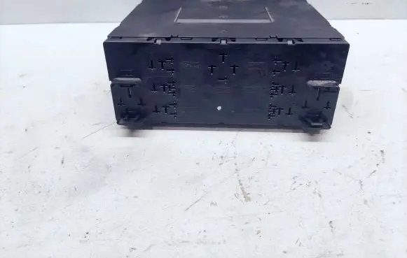 Volkswagen Touran I Central body control module 3C0937049E F005V00526