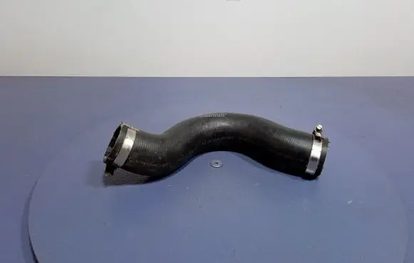 Air intake hose/pipe