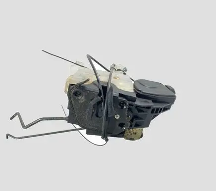 Hyundai Tucson JM Front door lock