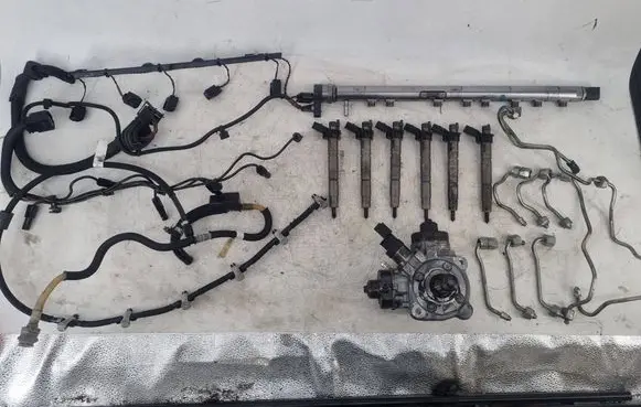 BMW 6 F06 Gran coupe Fuel injection system set 0445010638 7823470 140714