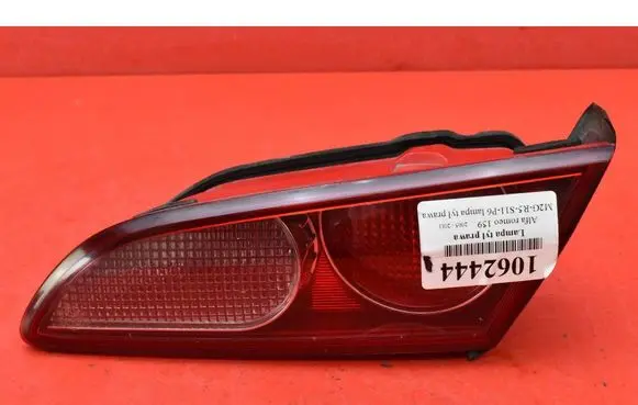 Alfa Romeo 159 Rear/tail lights F9395623