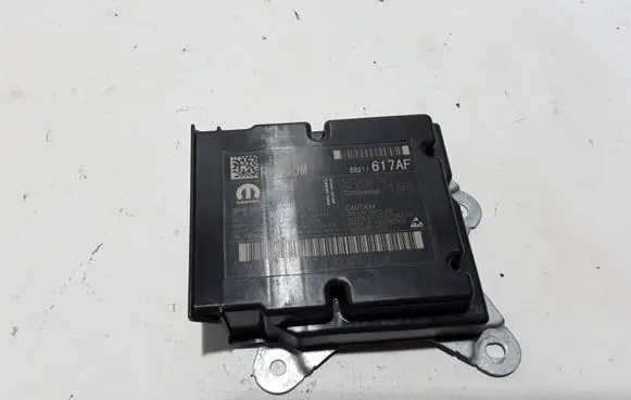 Chrysler Pacifica Airbag control unit/module 68211617AF