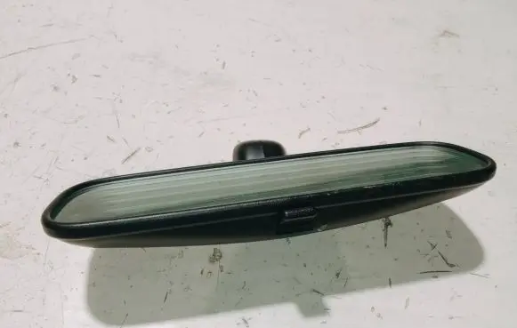 KIA Cerato Rear view mirror (interior) E13010082