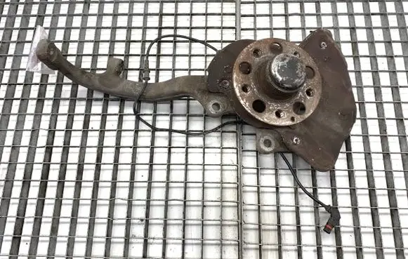 Mercedes-Benz S W221 Front wheel hub spindle knuckle 