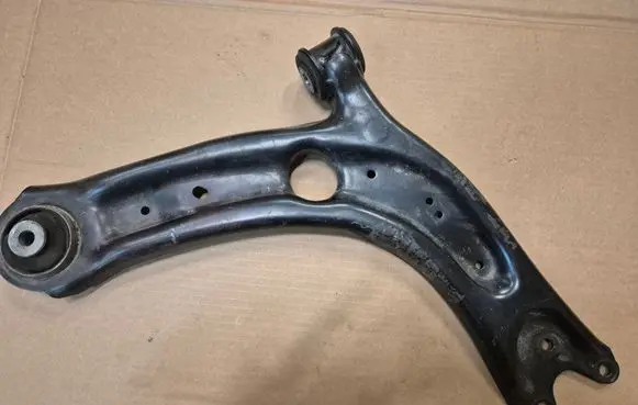 Audi Q3 F3 Front lower control arm/wishbone 3Q0407154D