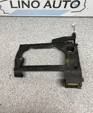 BMW 7 E38 Front door exterior handle/bracket 51218245344