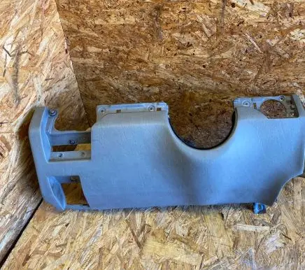 Mercedes-Benz E W124 Dashboard lower bottom trim panel 
