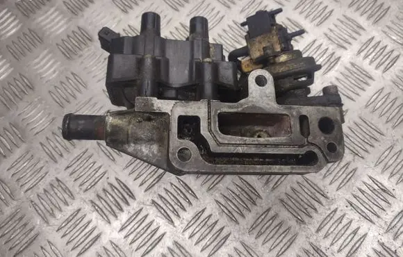 Opel Omega B1 High voltage ignition coil 2526055A