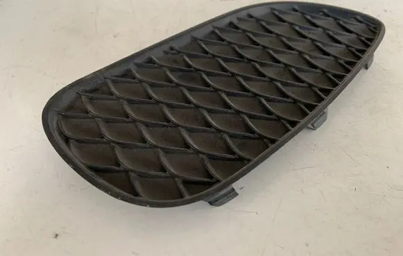Mercedes-Benz GLA W156 X156 Front bumper lower grill A1568853422