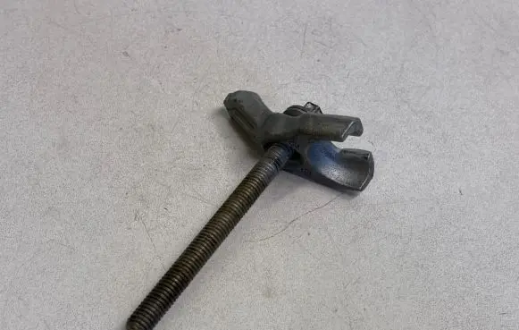 BMW X5 E70 Fuel Injector clamp holder