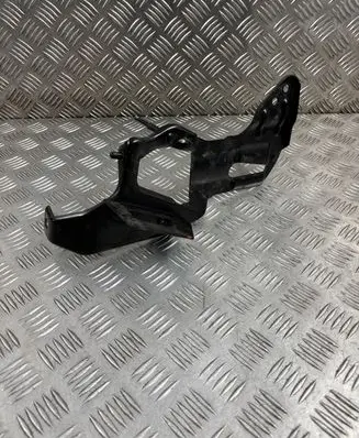 Mercedes-Benz R AMG W251 Pneumatic air compressor holding bracket A2513210040