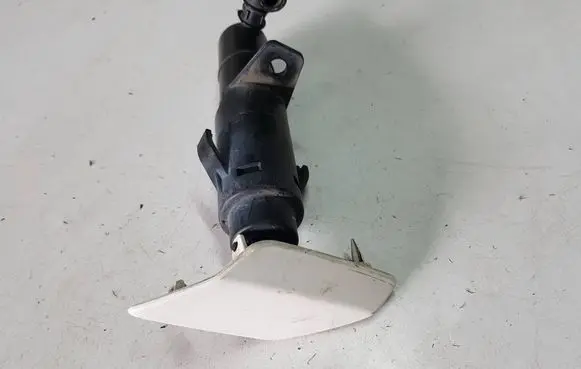 Volkswagen Golf VI Headlight washer spray nozzle 5K0955978AXAUTOPX 5K0955978A