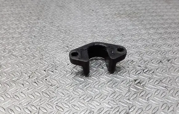 BMW 5 E39 Fuel Injector clamp holder