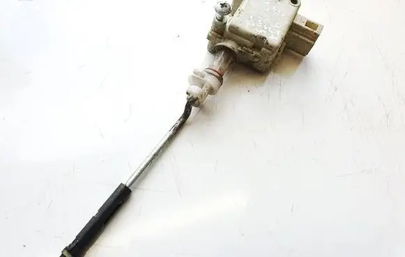 Volkswagen PASSAT B5.5 Central locking motor 3B0810773B
