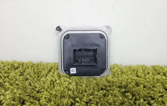 Renault Austral LED ballast control module 260554639r