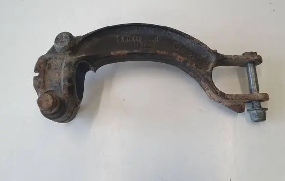 Porsche Macan (95B) Lower shock absorber bracket 8K0413