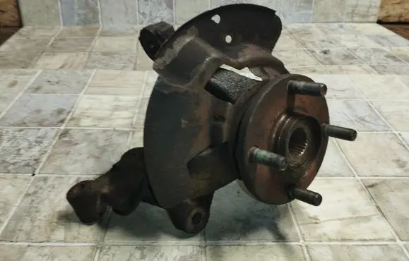 Front wheel hub