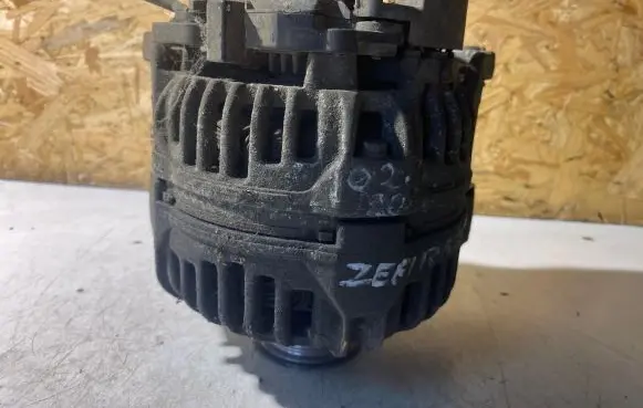 Opel Zafira A Generator/alternator 90561168 0124415005