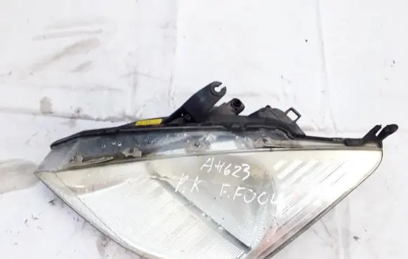 Ford Focus Headlight/headlamp