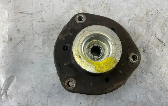 Volkswagen Polo IV 9N3 Front upper strut mount 6N0412331 6N0412331E