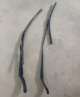 Audi A3 S3 8V Front wiper blade arm 3392126112 3392126113 97036203