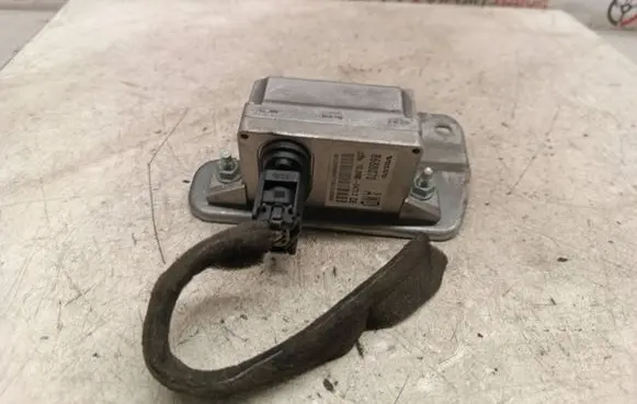 Volvo XC70 ESP acceleration yaw rate sensor 8688070 10098004772