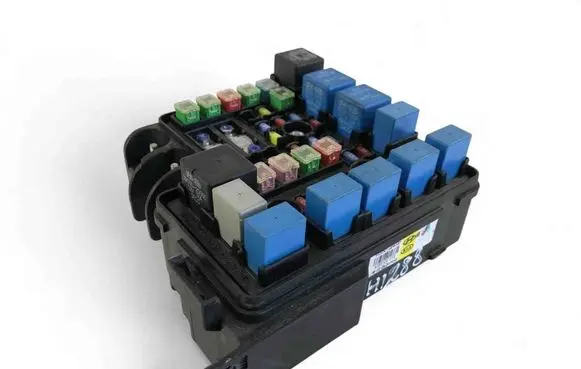KIA Ceed Fuse module 919502H020