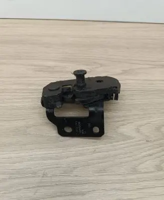 Volvo XC90 Tailgate/trunk/boot lock/catch/latch 31299220 7890