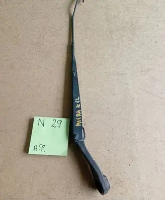 Nissan Micra Front wiper blade arm 4865485