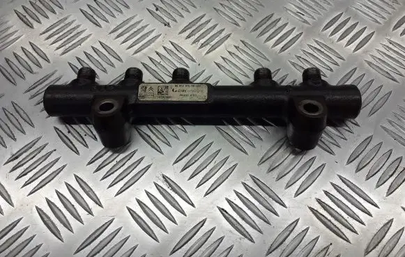 Ford Fiesta Fuel main line pipe 9685297580