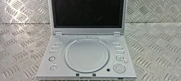 Nissan Pathfinder R51 Radio/CD/DVD/GPS head unit 