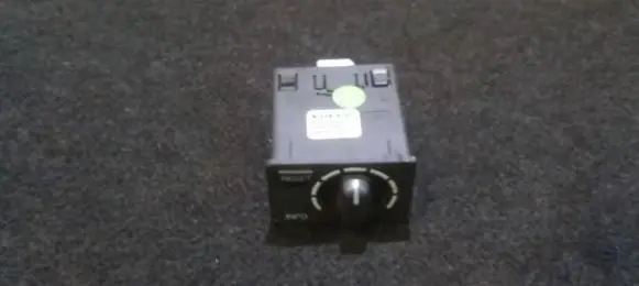 Volvo S40, V40 On-board computer control switch 30813432 7549096w18
