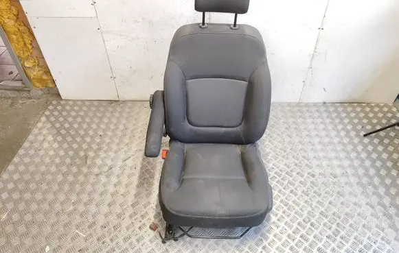 Renault Trafic III (X82) Front driver seat 