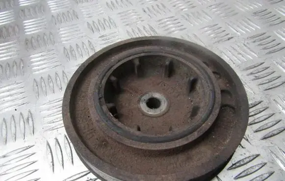 Renault Megane II Crankshaft pulley 3554184