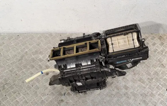 Toyota Avensis T270 Interior heater climate box assembly MF4432106473 8705002A00 8713002321