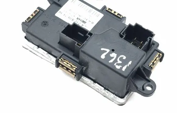 Mercedes-Benz CLS C218 AMG Heater blower motor/fan resistor A2128702110 5HL01038411
